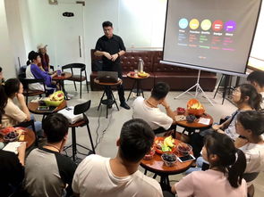 人文藝術(shù)分院舉辦“由創(chuàng)意變創(chuàng)益”設(shè)計沙龍活動，推動文化藝術(shù)交流